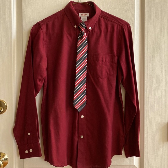 Izod Shirts & Tops Izod Maroon Button Down Shirt And Tie Set Poshmark